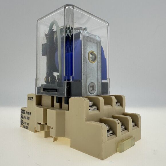 Deltrol Controls Relay 166 3PDT 28VDC Coil w/ Idec SR3B-05 Socket DIN Base Used - Picture 1 of 7